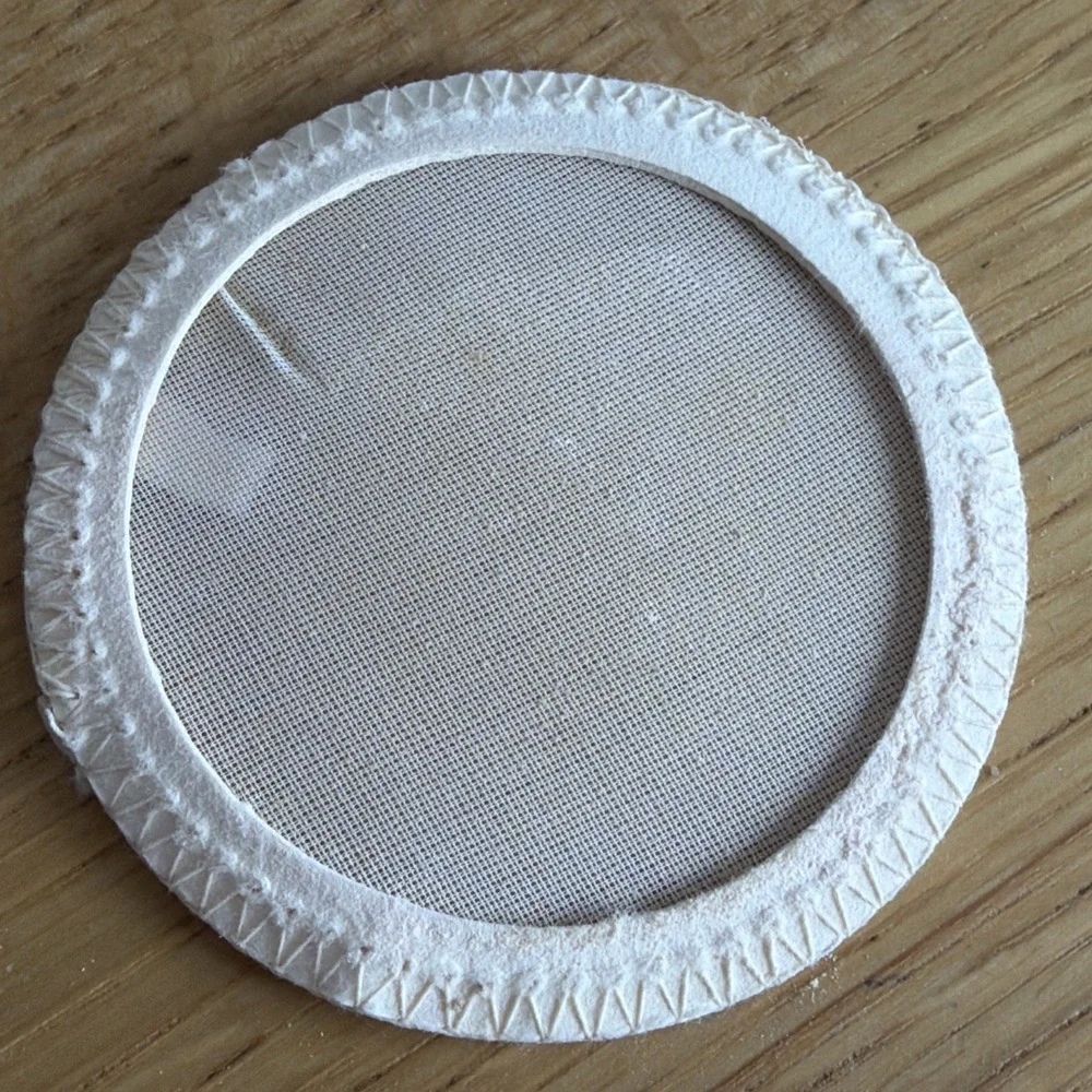 Vtg 50-60'S Collectible DORSET FIFTH AVE Makeup Compact Puff Empty / Gold Tone